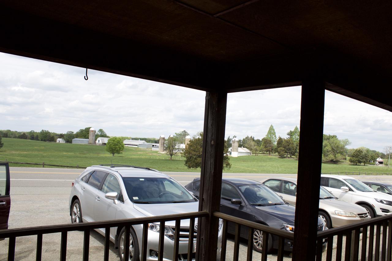 Sheldon'S Motel And Restaurant Keysville Exterior foto